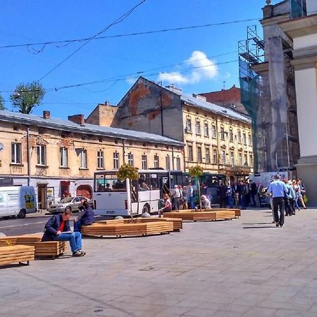 Smart Apartment On Filatova Lviv Eksteriør bilde