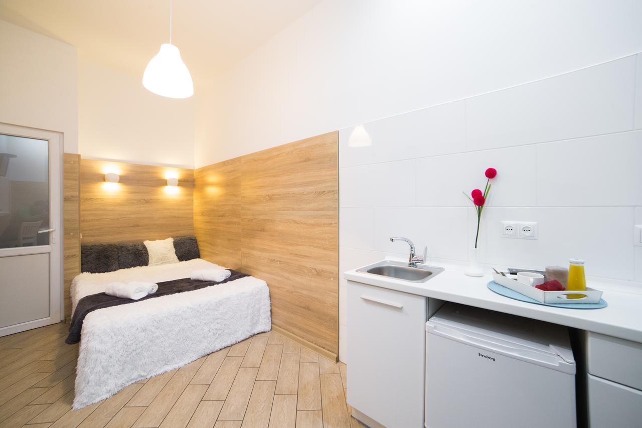Smart Apartment On Filatova Lviv Eksteriør bilde